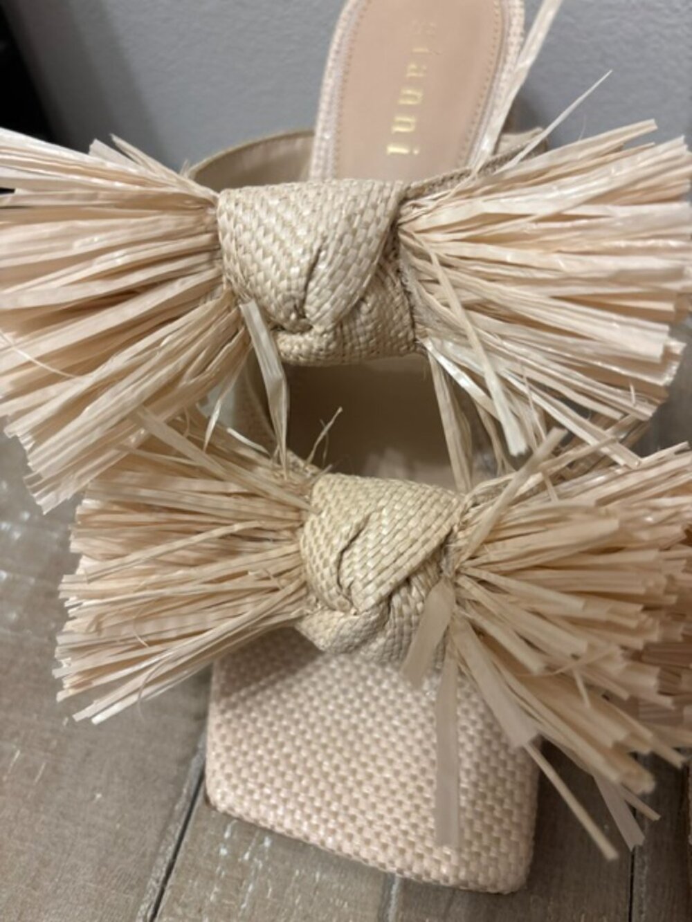 NWOT Gianni Bini Maguire Raffia Fringe Slide Sandals Women's Size 8 (no box) - Picture 6 of 7